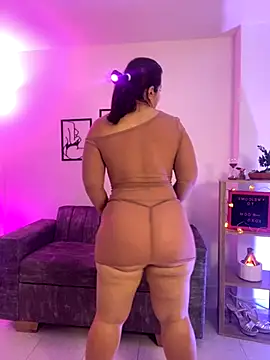 Snapshot of leiablack chatting on November 2025 12:05:02 PM leiablack online show from November 2025 12:05:02 PM