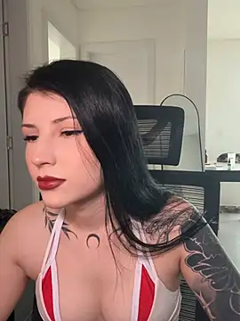 Snapshot of Privad_ravenna chatting on April 2026 08:33:01 PM Privad ravenna online show from April 2026 08:33:01 PM