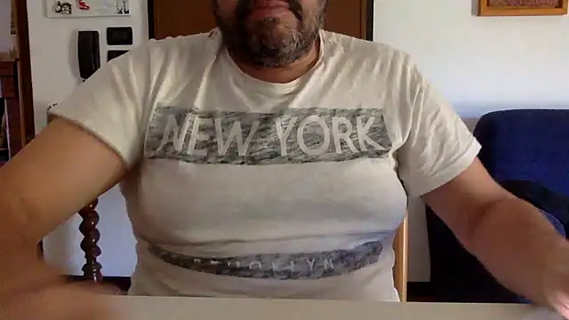 Snapshot of steve669_hot chatting on September 2025 12:39:02 PM steve669 hot online show from September 2025 12:39:02 PM