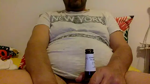 Snapshot of steve669_hot chatting on October 2025 05:10:02 PM steve669 hot online show from October 2025 05:10:02 PM