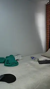 Amber-08 online show from November 2025 01:43:01 PM