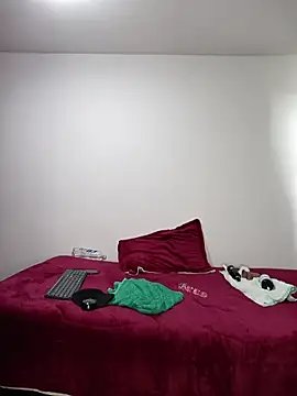 Amber-08 online show from November 2025 01:33:02 PM