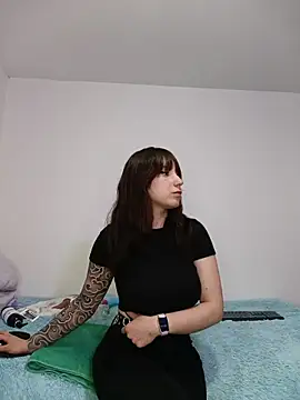 Amber-08 online show from November 2025 01:33:02 PM