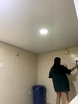 Valleriie  online show from September 2025 01:26:02 PM