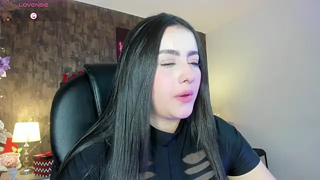 marian  stone online show from December 2025 06:56:02 PM