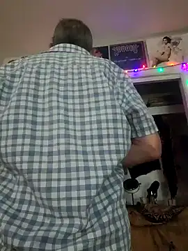 Snapshot of FoxnMouse chatting on February 2026 06:01:02 AM FoxnMouse online show from February 2026 06:01:02 AM