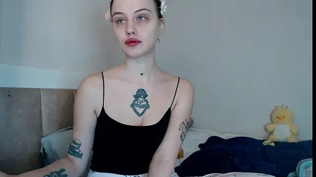 Snapshot of Pizda-Drozda chatting on October 2025 08:11:02 PM Pizda-Drozda online show from October 2025 08:11:02 PM