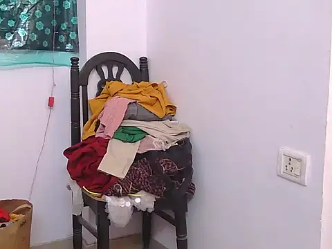 Diyaa Singh online show from March 2026 07:01:02 AM