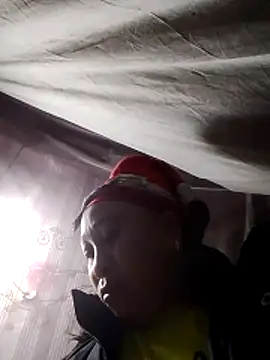 Snapshot of Mamapm20 chatting on November 2025 10:03:02 PM Mamapm20 online show from November 2025 10:03:02 PM