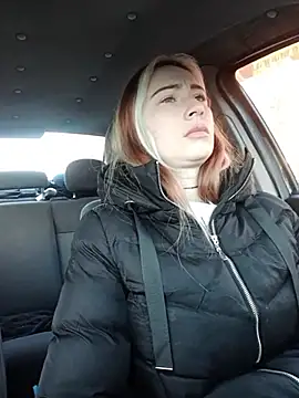 Reina Cummings online show from November 2025 05:51:02 AM