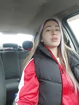 Reina Cummings online show from March 2026 06:19:02 AM