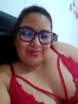 Snapshot of ladytropical1 chatting on June 2026 04:33:01 PM ladytropical1 online show from June 2026 04:33:01 PM