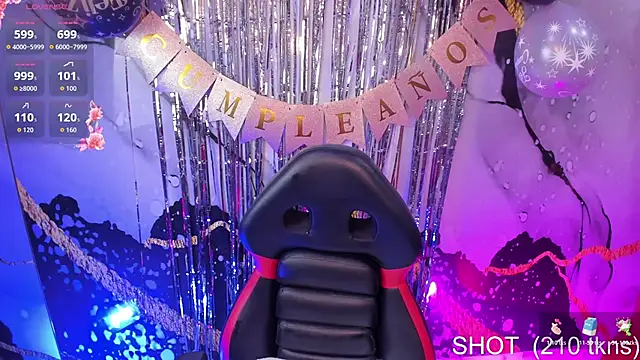 Snapshot of megann__up chatting on March 2026 08:29:02 AM megann up online show from March 2026 08:29:02 AM