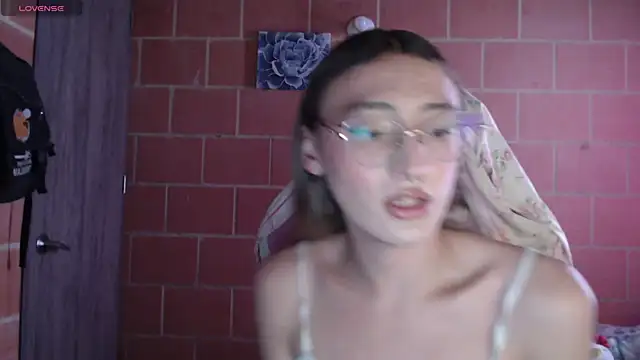 Andrea camilaaa online show from October 2025 05:36:02 PM