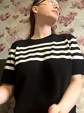 raen001 online show from November 2025 09:53:02 AM