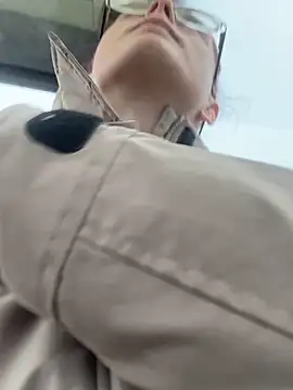 Snapshot of raen001 chatting on February 2026 09:15:01 AM raen001 online show from February 2026 09:15:01 AM