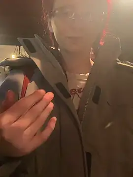 Snapshot of raen001 chatting on February 2026 09:56:02 AM raen001 online show from February 2026 09:56:02 AM