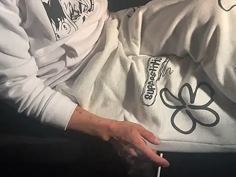 Snapshot of CAMEL1913 chatting on October 2025 05:20:02 PM CAMEL1913 online show from October 2025 05:20:02 PM