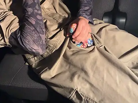 Snapshot of CAMEL1913 chatting on October 2025 05:14:01 PM CAMEL1913 online show from October 2025 05:14:01 PM