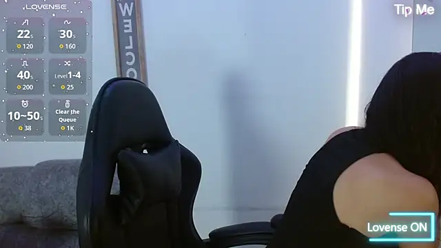 Snapshot of luna_starr69 chatting on December 2025 01:31:01 PM luna starr69 online show from December 2025 01:31:01 PM