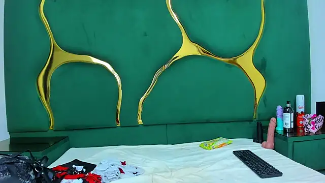 Allisonts69 online show from November 2025 03:11:01 PM