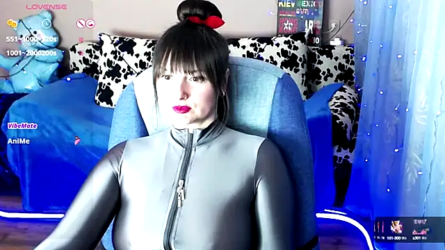 Snapshot of MilaRay chatting on December 2024 05:10:02 PM MilaRay online show from December 2024 05:10:02 PM