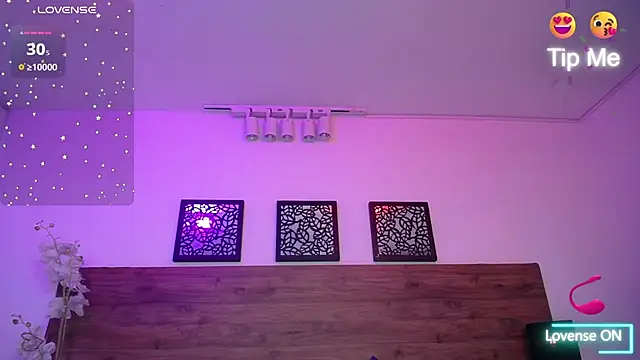 Snapshot of AlexandraCambell chatting on September 2025 07:47:01 PM AlexandraCambell online show from September 2025 07:47:01 PM