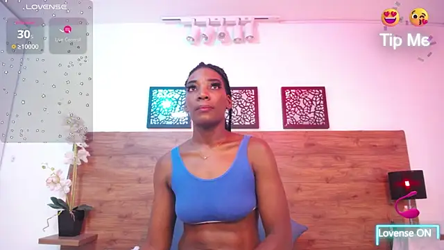 Snapshot of AlexandraCambell chatting on September 2025 07:29:01 AM AlexandraCambell online show from September 2025 07:29:01 AM