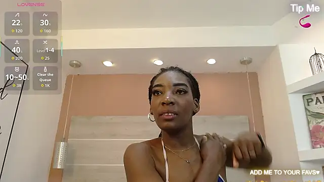 Snapshot of AlexandraCambell chatting on April 2026 08:13:01 AM AlexandraCambell online show from April 2026 08:13:01 AM