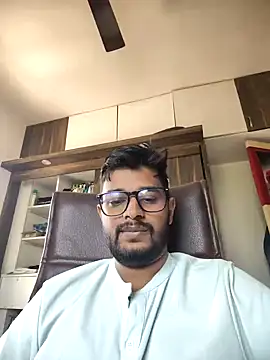 ArnoldNahar online show from November 2025 07:07:01 AM