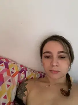 karla-thomsom10 online show from November 2025 07:24:01 PM