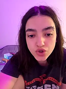 Snapshot of abrilour chatting on April 2026 09:12:02 PM abrilour online show from April 2026 09:12:02 PM