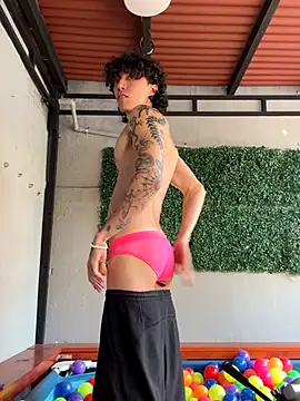 felix  star online show from December 2025 09:35:01 PM