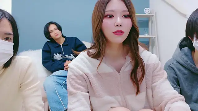 Reto-sama online show from November 2025 01:45:02 PM