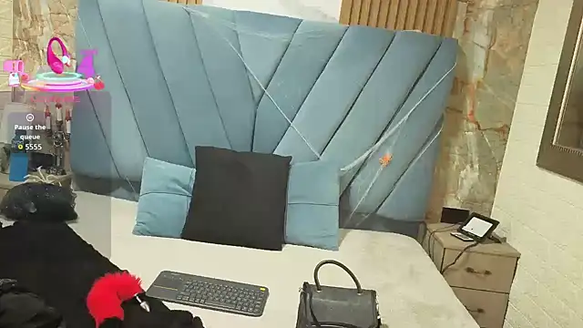 Snapshot of angel__red_ chatting on October 2025 03:08:01 AM angel red online show from October 2025 03:08:01 AM