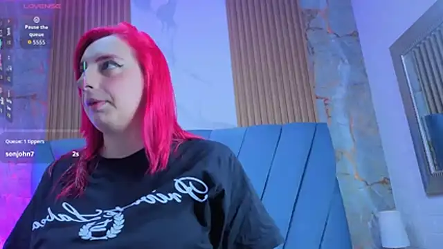 Snapshot of angel__red_ chatting on December 2025 03:14:02 AM angel red online show from December 2025 03:14:02 AM