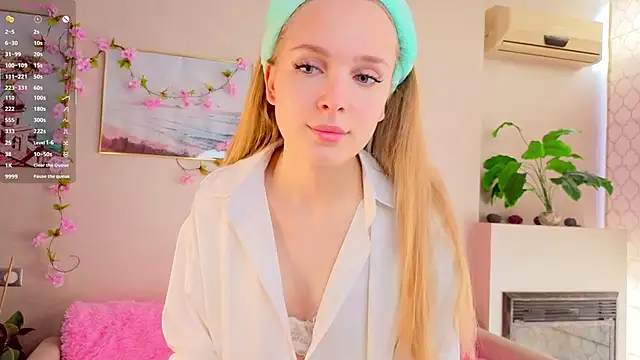 CindyGreen online show from September 2025 06:40:01 AM