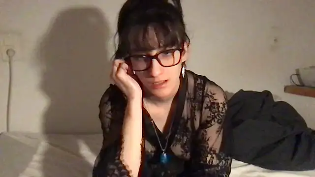 kimii222409 online show from November 2025 08:44:01 PM