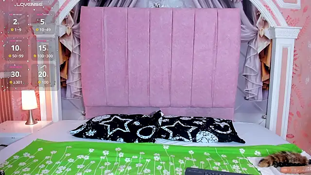 mishell lovely online show from November 2025 01:12:02 PM