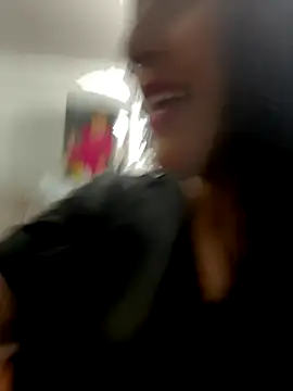 Snapshot of GiaDuque chatting on October 2025 10:08:01 PM GiaDuque online show from October 2025 10:08:01 PM