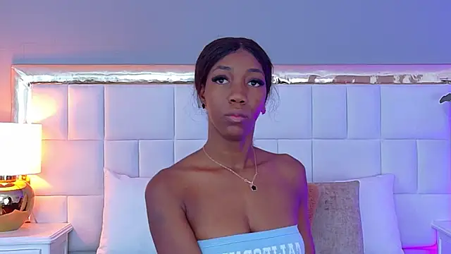 MadeleineHocker online show from September 2025 11:54:02 AM