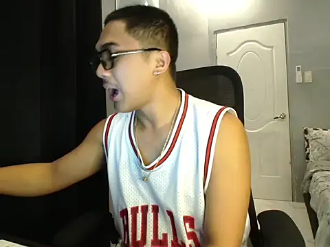 Snapshot of pinoyAdrianneXXX chatting on October 2025 02:11:01 AM pinoyAdrianneXXX online show from October 2025 02:11:01 AM