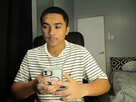 Snapshot of pinoyAdrianneXXX chatting on October 2025 11:35:01 AM pinoyAdrianneXXX online show from October 2025 11:35:01 AM