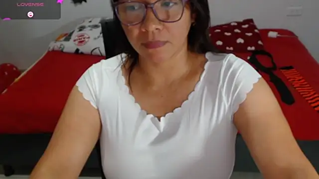 hiilarybrown online show from October 2025 10:17:02 PM
