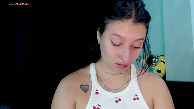 Snapshot of EVAH_LEE_ chatting on June 2026 03:18:02 AM EVAH LEE online show from June 2026 03:18:02 AM