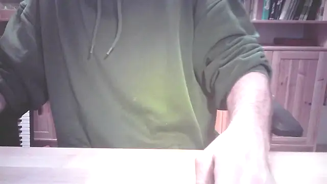 boy40bi online show from December 2025 06:13:02 PM