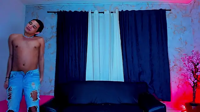 Snapshot of redpointx_ chatting on February 2026 04:07:01 AM redpointx online show from February 2026 04:07:01 AM