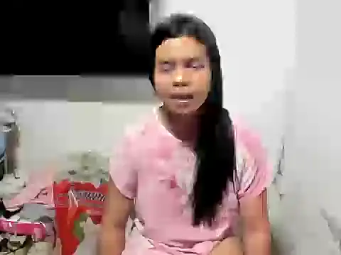 Snapshot of SEXBOMB_GRACE chatting on July 2026 12:33:01 PM SEXBOMB GRACE online show from July 2026 12:33:01 PM