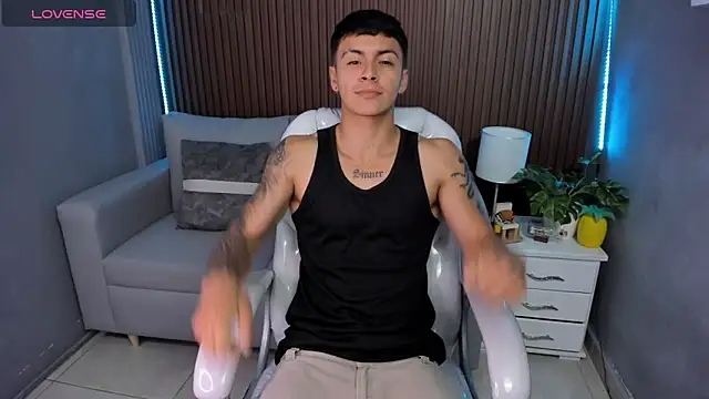 Leo santoro online show from November 2025 01:36:02 PM