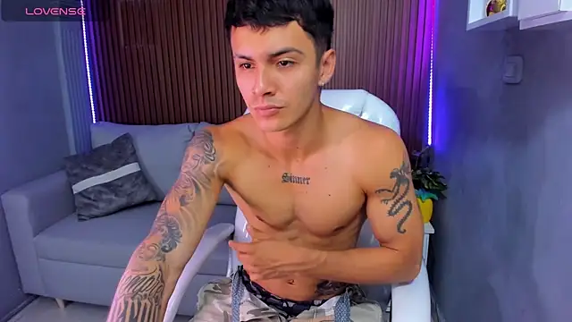 Leo santoro online show from December 2025 02:26:01 PM